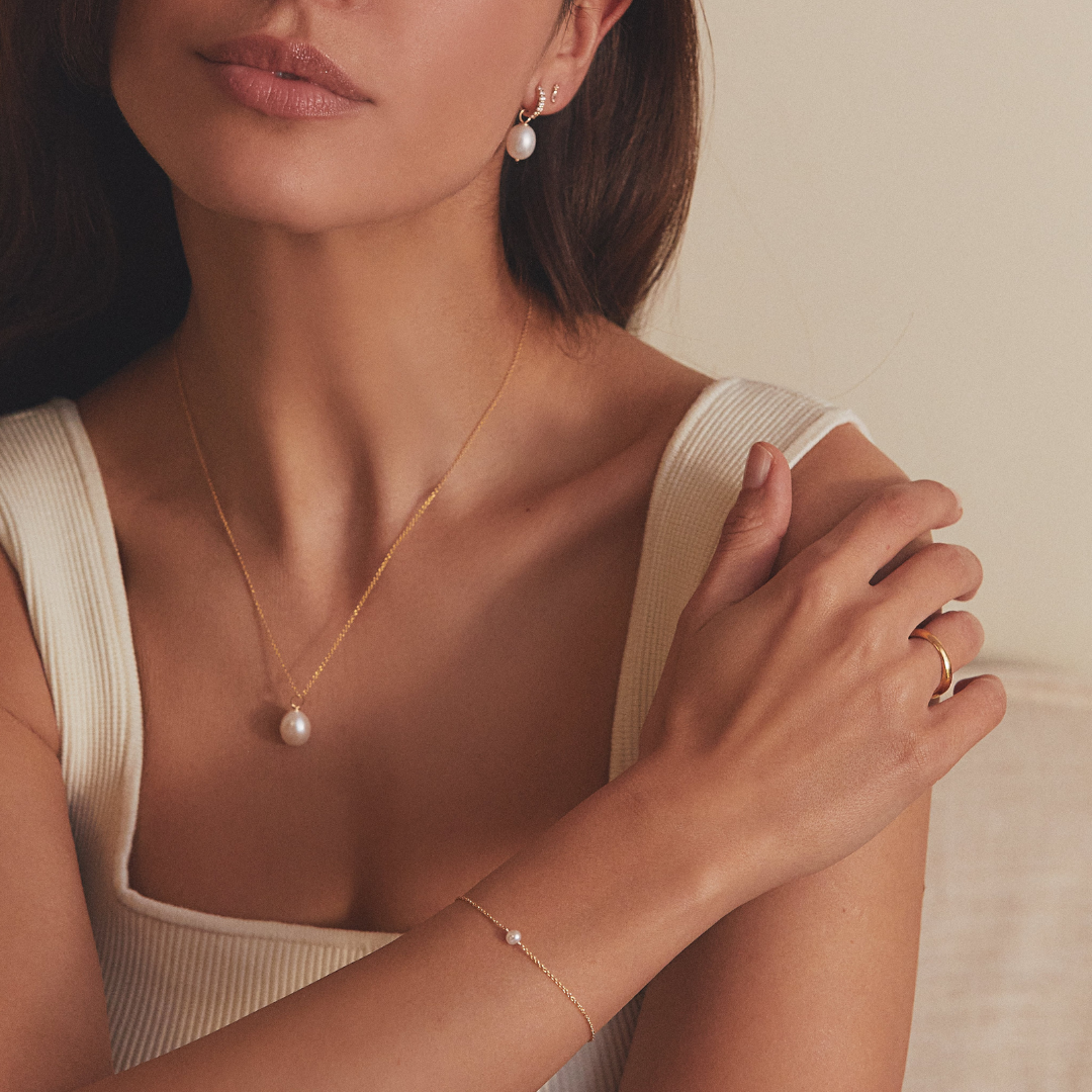 Rose Gold-Tone Single Pearl-Style Bracelet