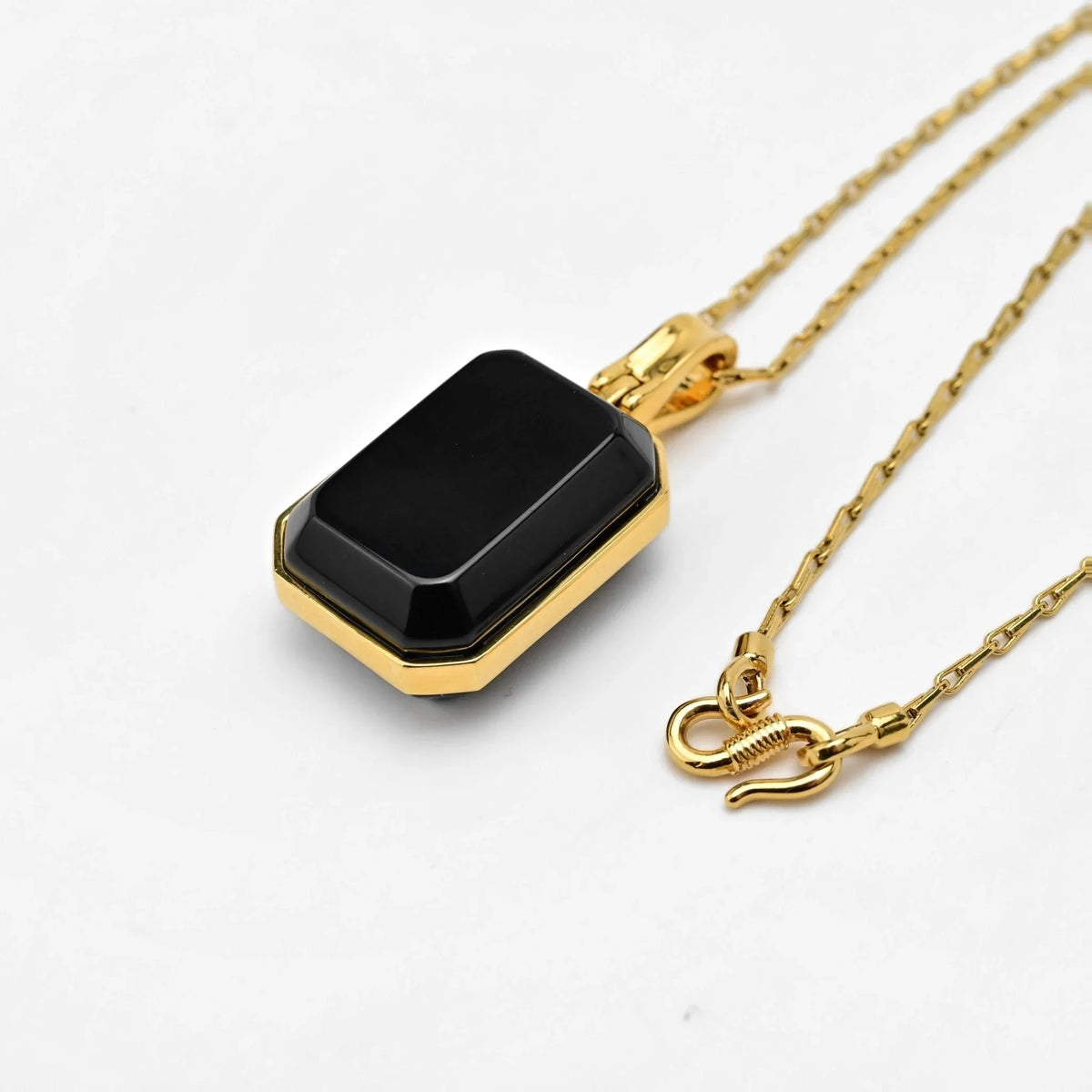 Marique Black Stone-Style Pendant Necklace in Gold-Tone