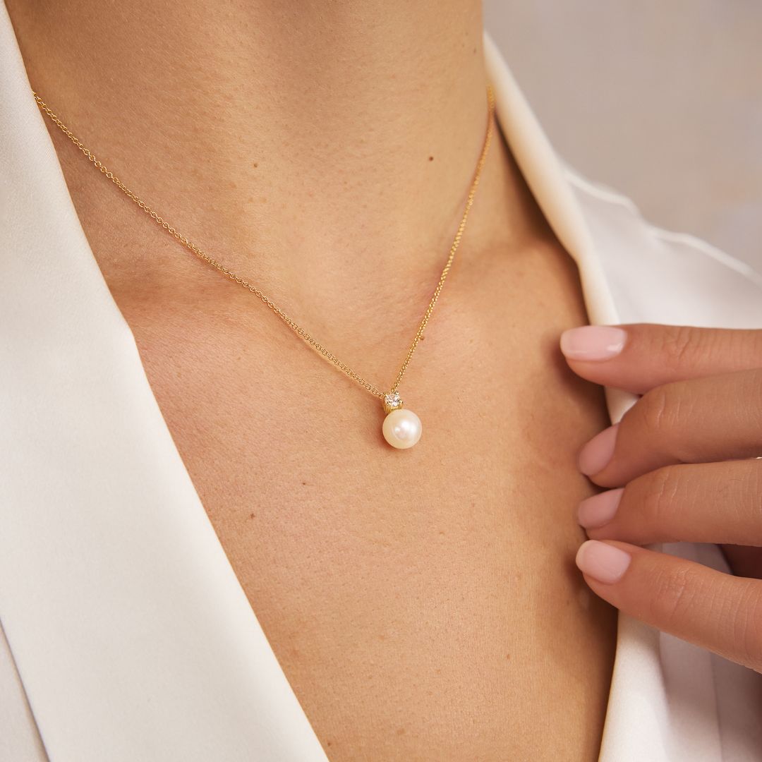Gold-Tone Crystal-Style and Pearl-Style Necklace