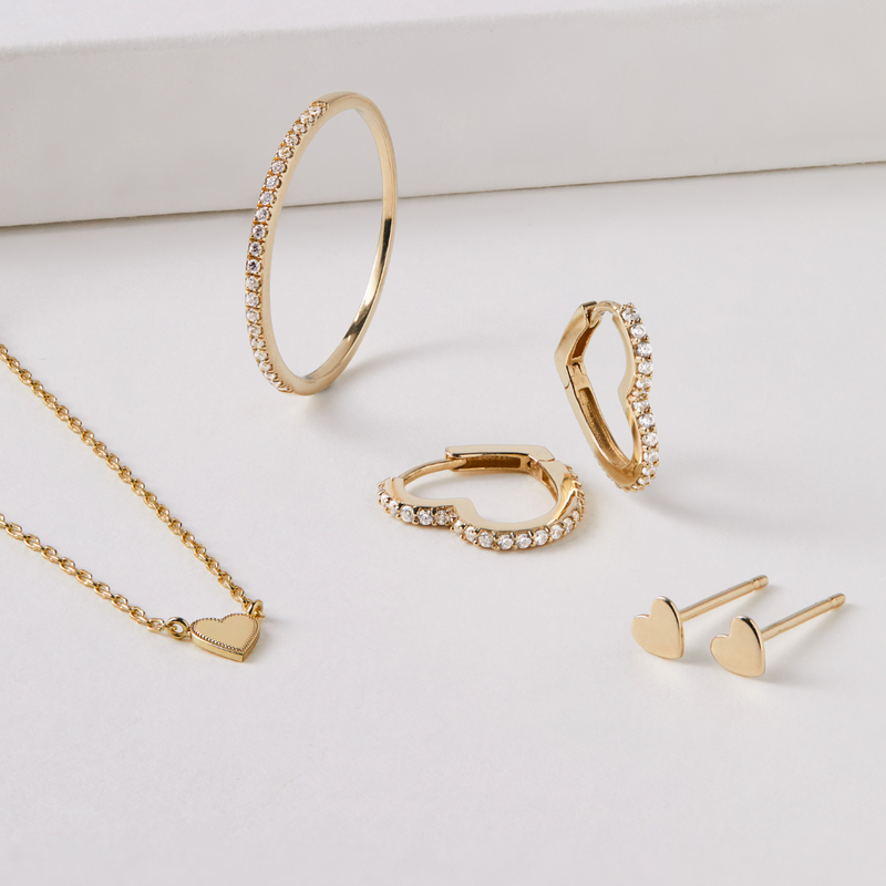 Gold Tiny Heart Necklace