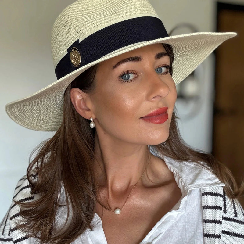 Gold Large Single Pearl Choker