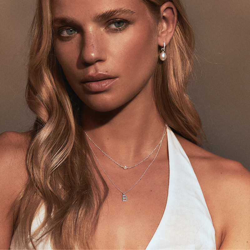 Solid White Gold Single Pearl Choker