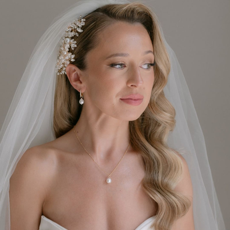 Gold Large Pearl Satellite Necklace