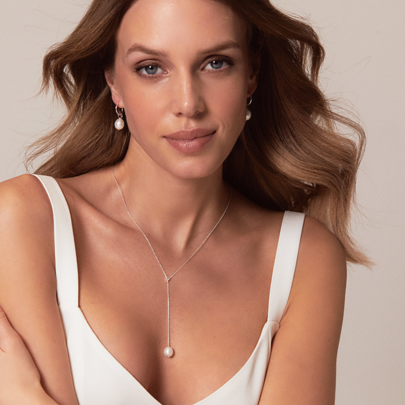 Silver Single Diamond Style Pearl Lariat Necklace