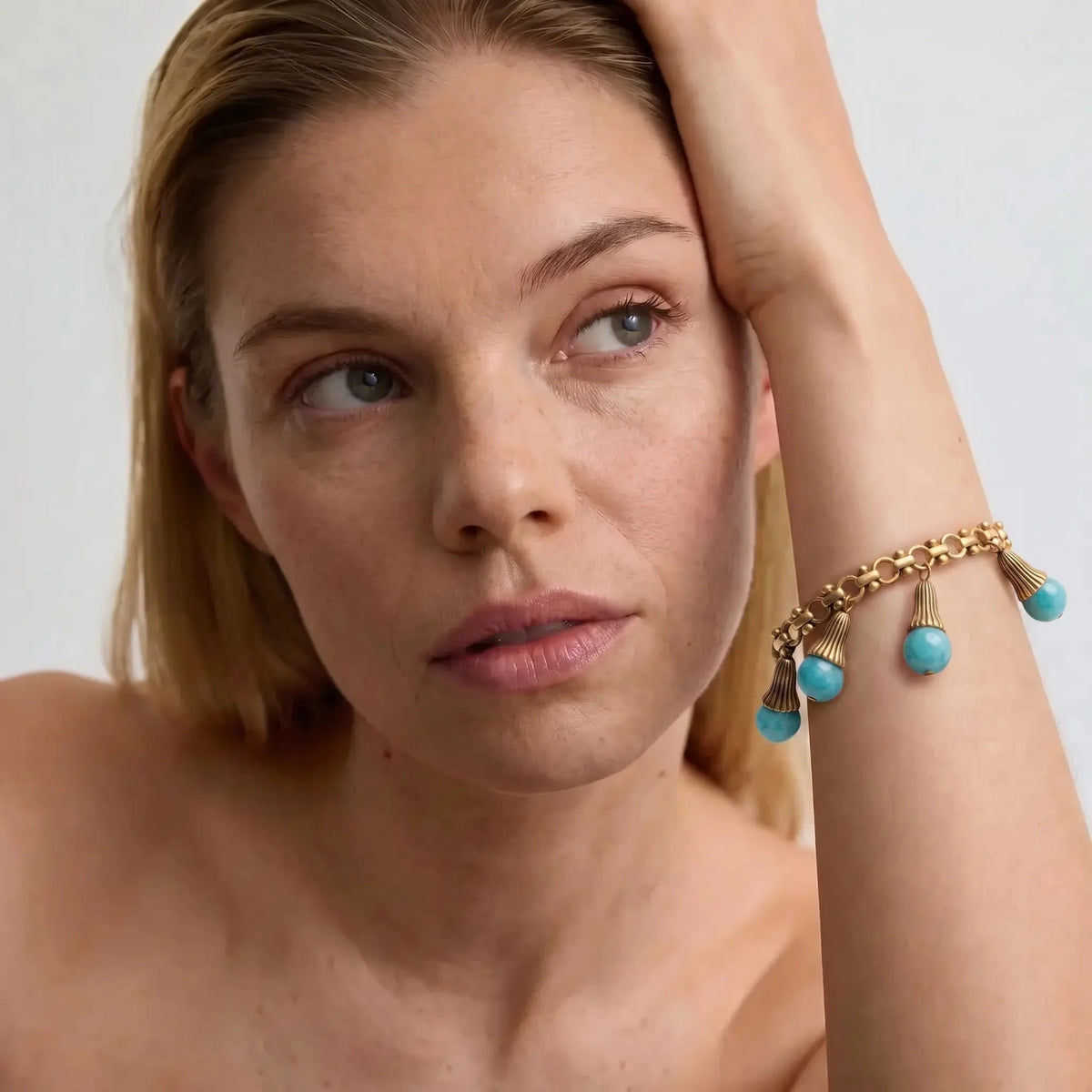 Turquoise-Style Beaded Drop Charm Bracelet in Gold-Tone