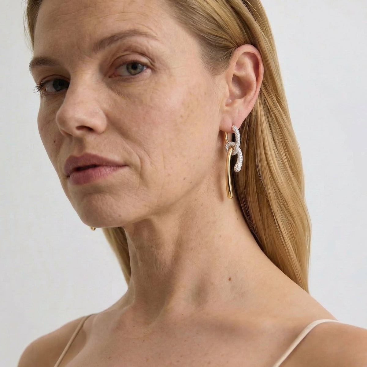 Helena’s Halo Crystal-Style Knotted Drop Earrings
