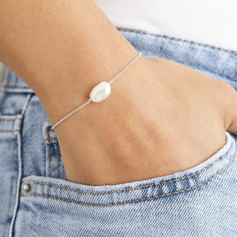 Solid White Gold Large Pearl Bracelet
