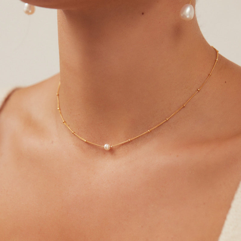 Gold Satellite Single Pearl Choker